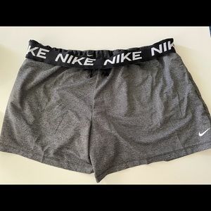 NIKE Woman Shorts.